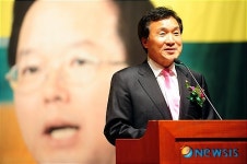 축사하는 손학규 대표