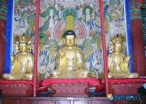 속초 신흥사 목조아미타여래삼존좌상 등 보물 지정