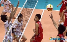 공격 블로킹하는 소사중 안경현