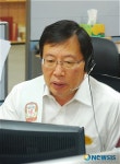 일일 고객체험행사 하는 한국인삼공사 사장