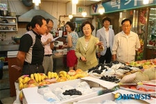 신연희 강남구청장, 청담 삼익상가 방문