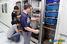 전산장비 점건하는 정보통신팀