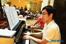 정오음악회 6주년, 1300회 재능기부 자원봉사 물결