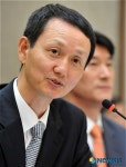 [2011 국감]질의에 답하는 김병운 서울고법원장 권한대행