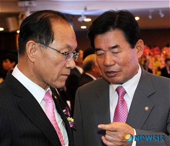 이야기나누는 황우여,김진표