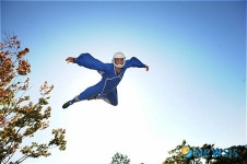 맨 몸으로 하늘을 날다