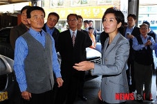 나경원 후보, 관악구 택시회사 방문
