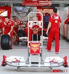 페라리, F1 머신을 정비하라