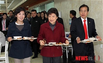 함께 식사하는 홍준표, 박근혜, 나경원