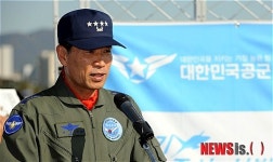 축사하는 박종헌 공군참모총장