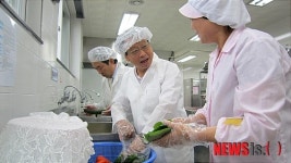 서귀포교육청, 동흥초 식재료 검수현장 점검