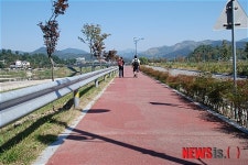산청군 경호강변 산책로는 고통길
