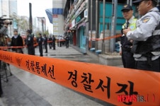 통제된 강남역 화재 현장