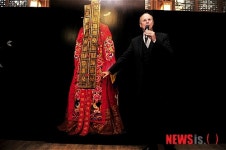 정명조 작가의 대표작을 달력에!