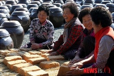 웃음꽃 핀 메주마을