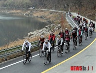 새재 자전거길 개통 질주