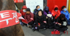 다시 대로변으로 나오기 위해