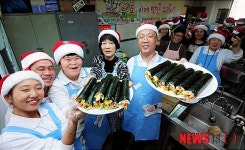 김밥 한 줄 몰고가세요!