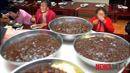 어르신들, 자장면과 함께