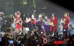 세계최고 뉴밴드 2NE1, 뉴욕에서 통했어요