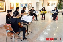 아트갤러리서 펼쳐진 정오의 음악회