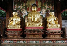 창녕 관룡사 목조석가여래삼불좌상 및 대좌 보물 지정