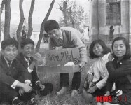 민주화 운동 대부 김근태 별세, 대학 가을 축제