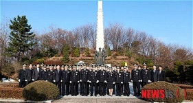 속초 장사동 해양경찰 충혼탑 참배