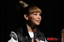 2NE1 씨엘, 윌아이엠·애플딥 세계1위 합동공연