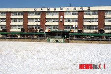 임시 휴교에 들어간 서울강덕초등학교