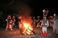 장보고 대사 기리는 대보름 완도 당제