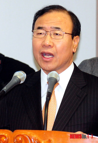 학교폭력 근절 대책 세미나 참석한 한 총장