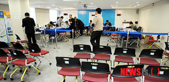 한산한 새누리당 공천신청 접수장
