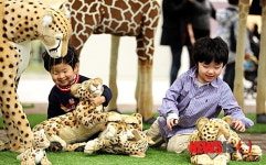롯데몰 김포공항 ‘동물원에 가자(Go to the Zoo)’