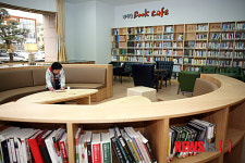 북카페 찾는 주민들