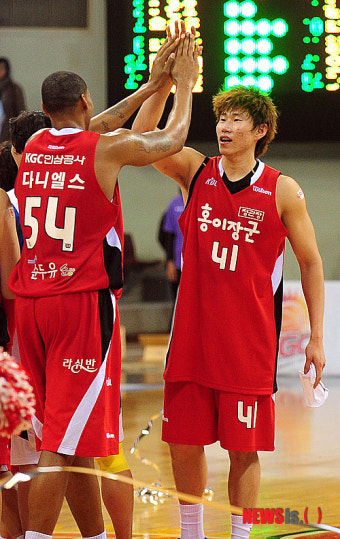 KGC 오세근, '이겼다!'