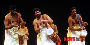 인도 전통 타악기 합주 공연