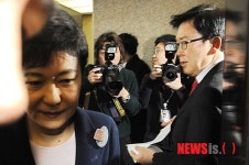 박근혜 위원장 기다리던 심재엽 전 의원