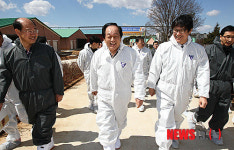 축사시설 둘러보는 서규용 장관