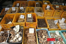 시끌벅적 5일장 봄나들이, 어때요?…시골장터 톱5