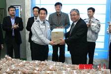 중부서, 부활절 맞아 계란나누기