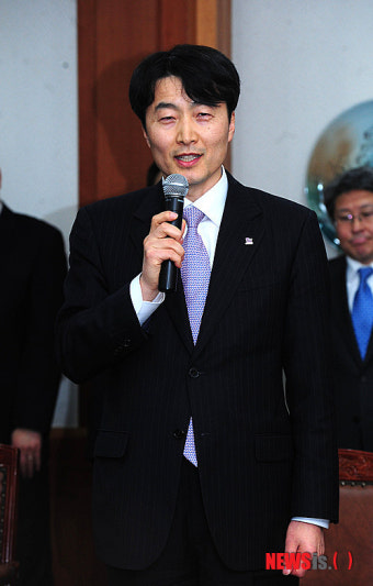소감 말하는 이석기 통합진보당 비례대표 당선인