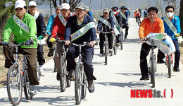 낙동강 변 자전거도로 점검