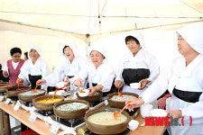 토속음식 맛봐요
