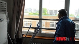 [종합]청원 중학교 4층서 여학생 떨어져 중상