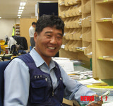 1천만원 든 분실 지갑 돌려준 집배원 화제