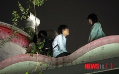 부산 노래주점 화재, 옥상으로 대피한 시민들