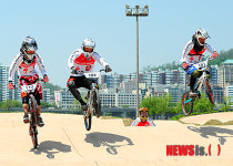 BMX로 달려보자!