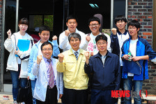 한반도면 어르신 경로잔치 축하공연 펼친 신천중학교 밴드팀