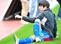 정진운, 허리 돌리고!